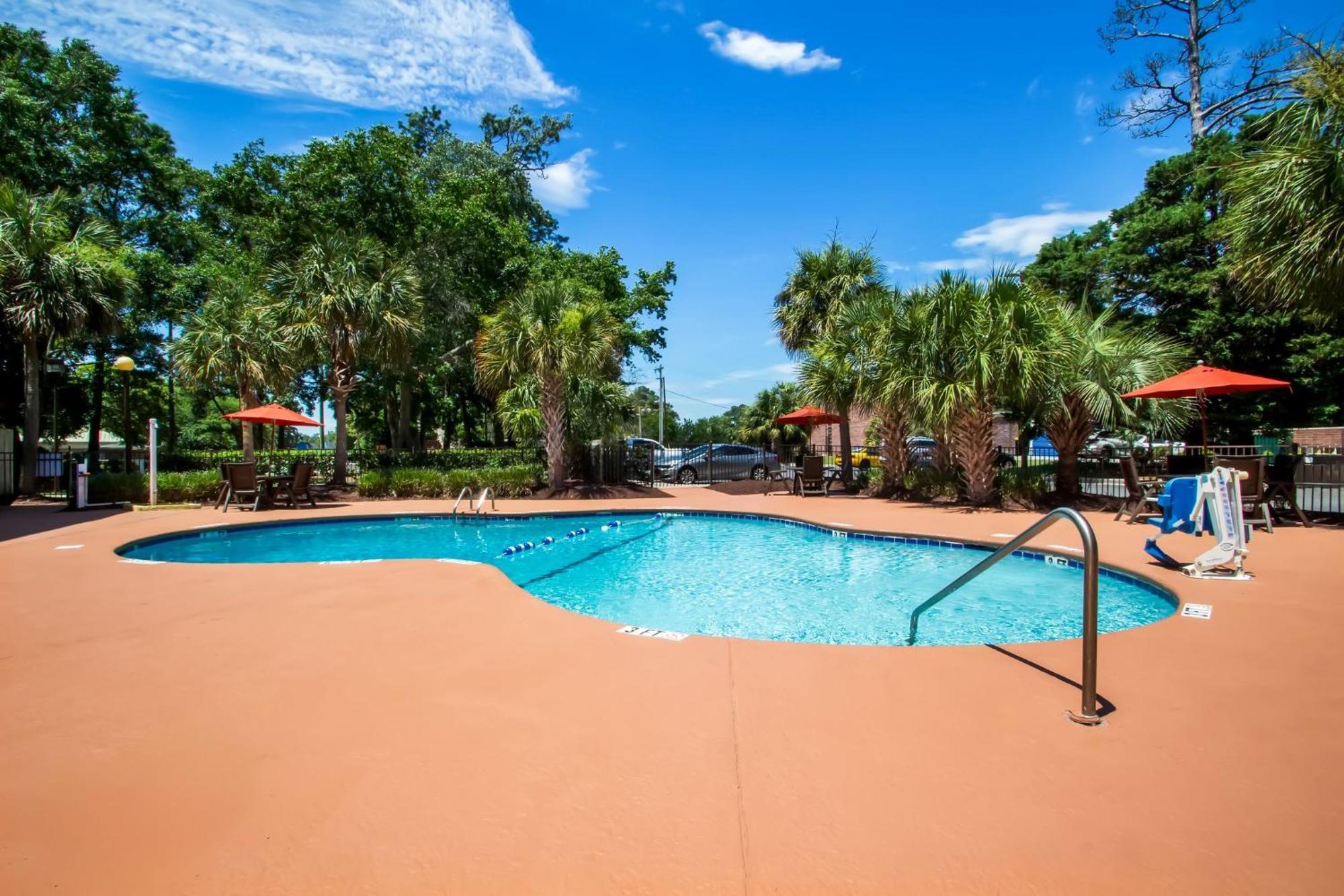 红屋顶-市场公地酒店（Market Commons Inn Myrtle Beach）